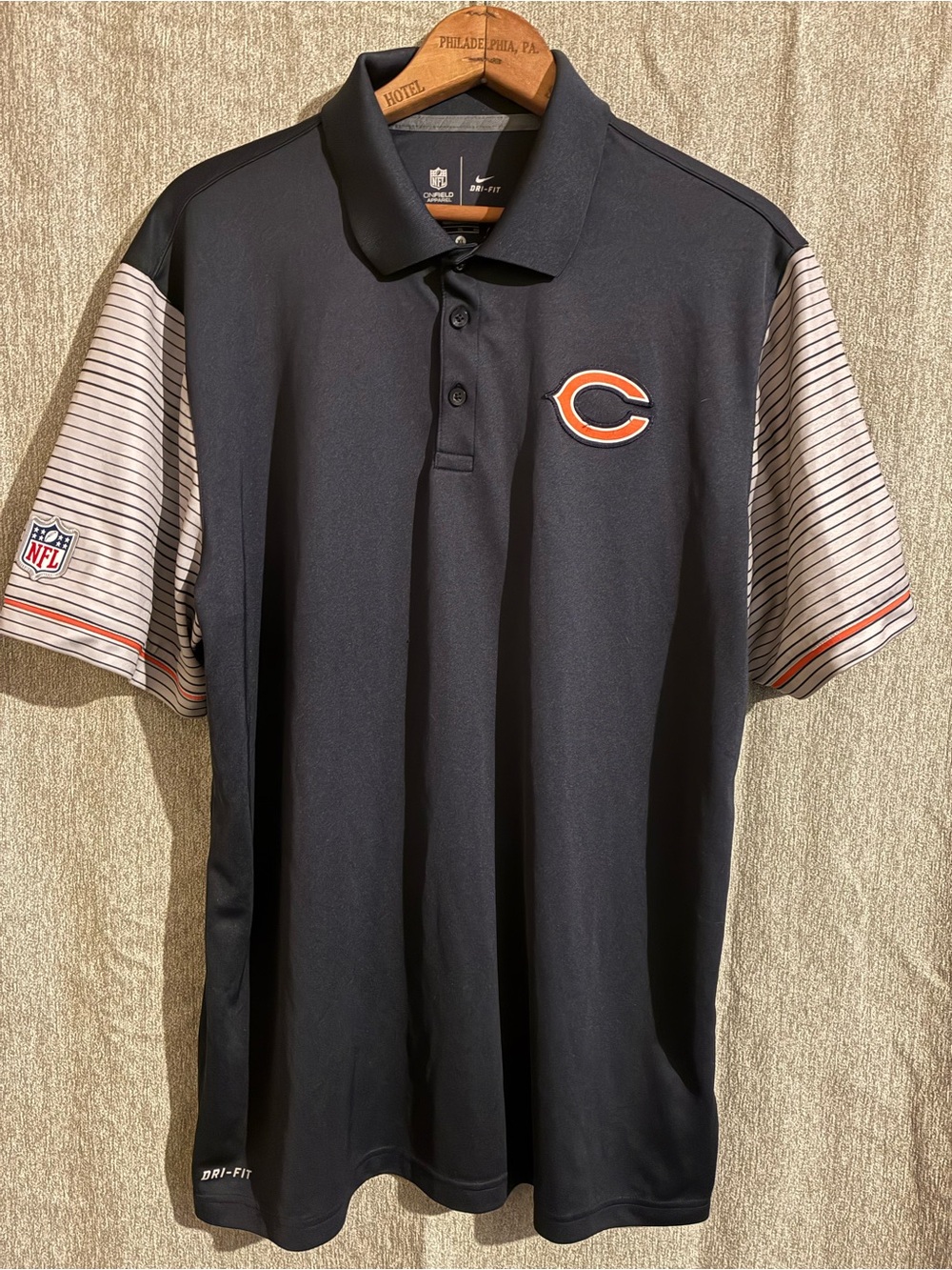 Nike Chicago Bears Navy Polo button up Shirt size XL